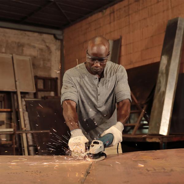 BOSCH GWS 600 ANGLE GRINDER